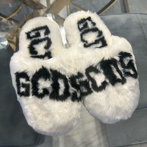 GCDS Logo print faux fur slippers